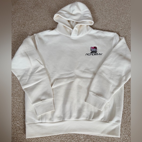 F1 Academy Hello Kitty Sweatshirt - Picture 2 of 4